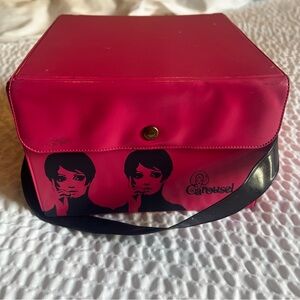 Vintage 1960’s Carousel Twiggy Wig Style 927 Color 30 Includes care instructions